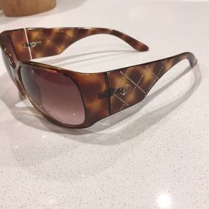 CHANEL Crystal Logo Tortoise shell sunglasses